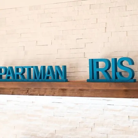 Iris